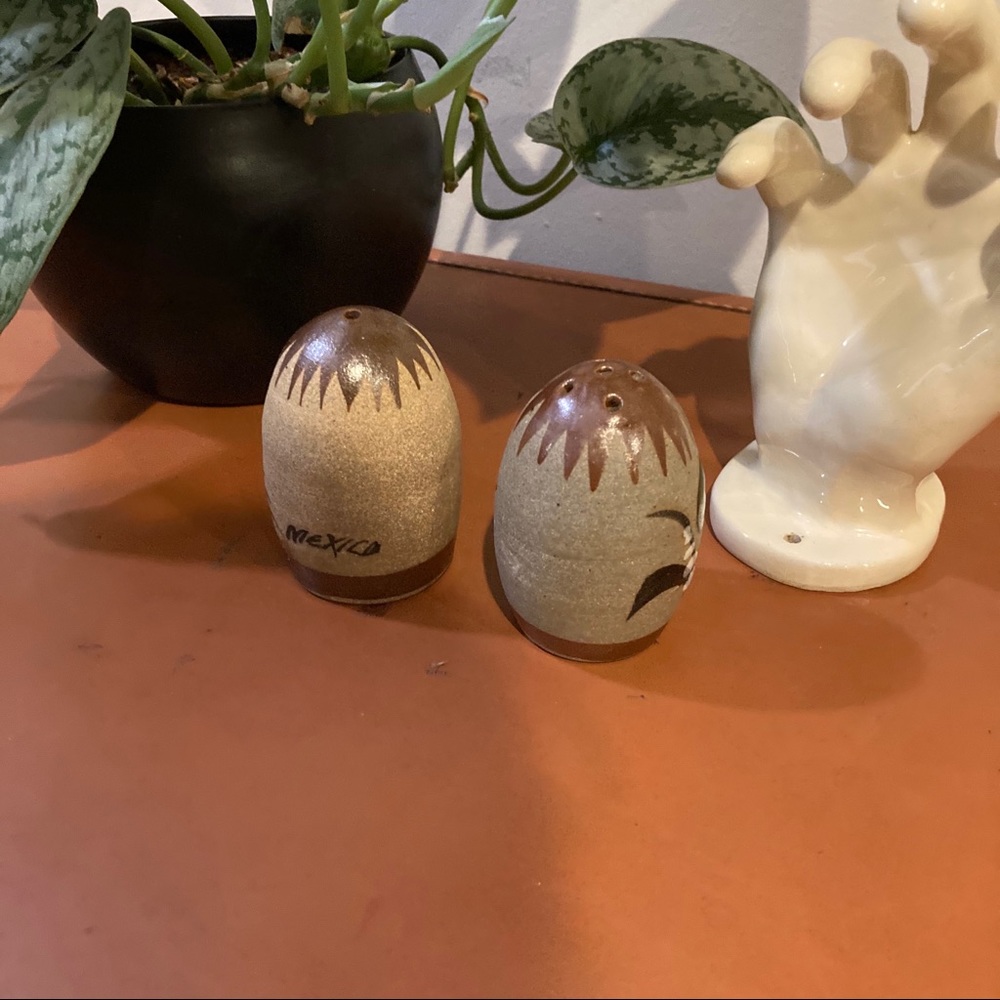Vintage Ceramic Made in Mexico Pottery Salt and Pepper Shakers Cactus South West - Picture 5 of 9